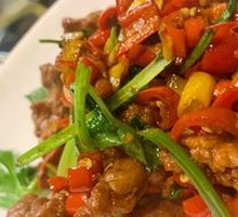 Stir-Fried Beef with Yellow Onion