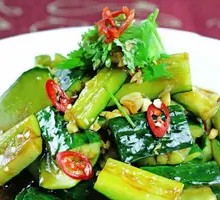 Knife-Pounded Cucumber