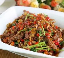 Stir-fried Yellow Beef Rice