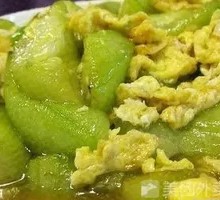 Egg and Loofah Stir-fry