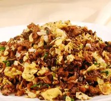 Stir-Fried Eggs with Side Dishes