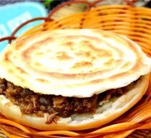 Lao Tongguan Lean Pork Steamed Bun