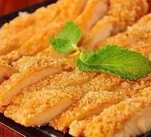 Snowflake Chicken Cutlet with Tomato Sauce