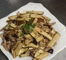 Fried Tofu Skin with Pork Strips