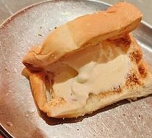 冰淇淋面包
