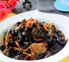 Stir-fried Pork with Wood Ear Mushrooms