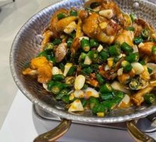 Dry Pot Clams with Bullfrog