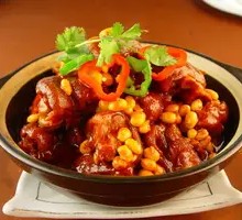 Pork Trotter with Peanuts Stewed