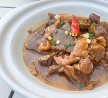 Soy Sauce Beef Tendon and Brisket