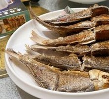 Pan-fried Crucian Carp