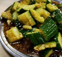 Knife-Pounded Cucumber