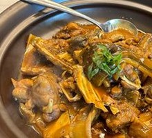 Braised Catfish and Turtle in Clay Pot