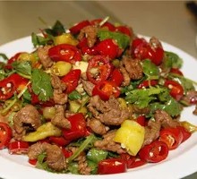 Stir-Fried Beef with Yellow Onion