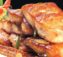 Stir-Fried Rice Noodle Fish with Garlic