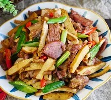 Stir-fried Pig's Head Meat