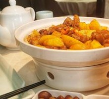 Braised Beef Shank with Small Potatoes from Enshi