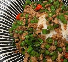 Thai Stir-fried Pork Minced
