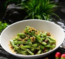 Bamboo Shoot Dry-Fried Green Beans