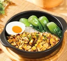 Braised Bamboo Shoots with Minced Pork in Clay Pot Rice