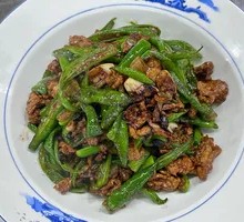 Zhangshu Pepper Stir-Fried Pork