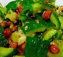 Knife-Pounded Cucumber