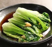 Stir-Fried Lettuce with Oyster Sauce