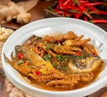 Home-style Braised Fish Head