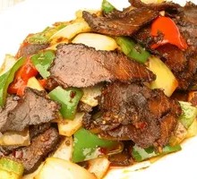 Stir-Fried Beef with Spicy Sauce