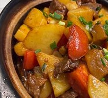Potato Tomato Beef Burger
