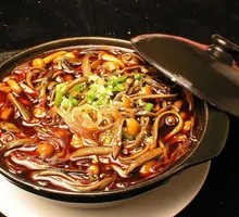 Stir-Fried Eel Noodles