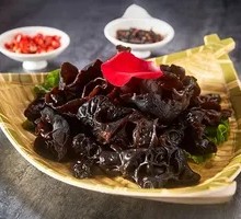 Spicy Black Mushroom Salad