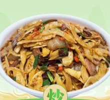 Bamboo Shoots Stir-Fried with Preserved Meat