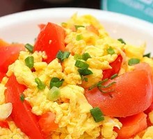 Scrambled Eggs with Tomatoes