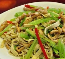 Shredded Pork with Tofu Skin