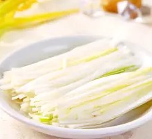 Cucumber Strips with Green Onions