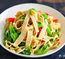 Green Pepper Stir-fried Tofu Skin Rice Bowl