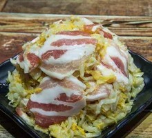 Sour Cabbage with Pork Belly