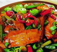 Fried Pork with Tofu Skin