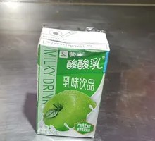 Mengniu Sour Milk Apple Flavor