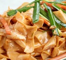 Stir-Fried Rice Noodles