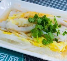 Century Egg and Pork Rice Noodle Roll