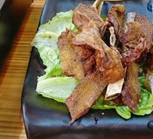 Hand-grabbed Lamb Ribs