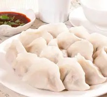 Fresh Pork Dumplings with Chinese Cabbage