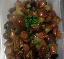 Mini Mushroom Braised Pork