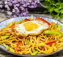 Beef and Egg Fried Noodles