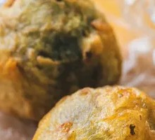 Stuffed glutinous rice chicken