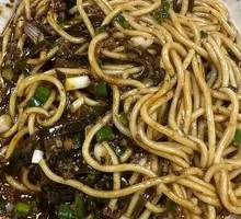 Zhajiangmian