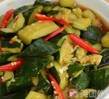 Knife-Pounded Cucumber