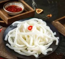 Spicy Braised Potato Noodles