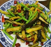 Eggplant and Green Beans Stir-fry